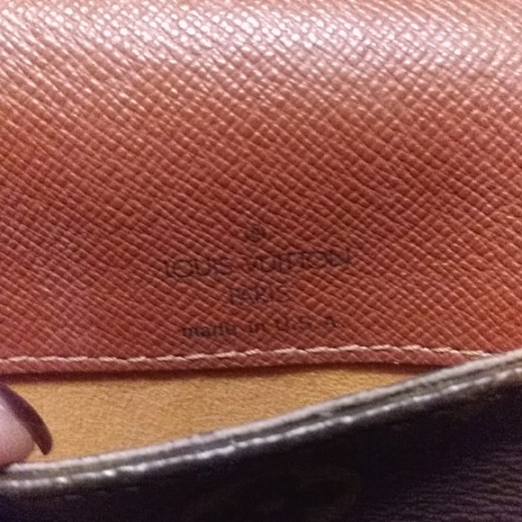 Louis Vuitton purse w/ adjustable strap Authentic - Picture 2 of 6